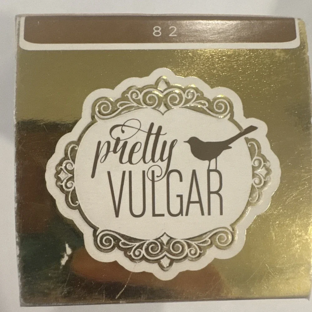 Pretty Vulgar Cool AF Foundation 1.18 Oz. 82 Au Natural 01B5 NIB
